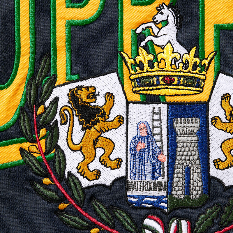 Supreme Crest Applique Half Zip Sweatshirts